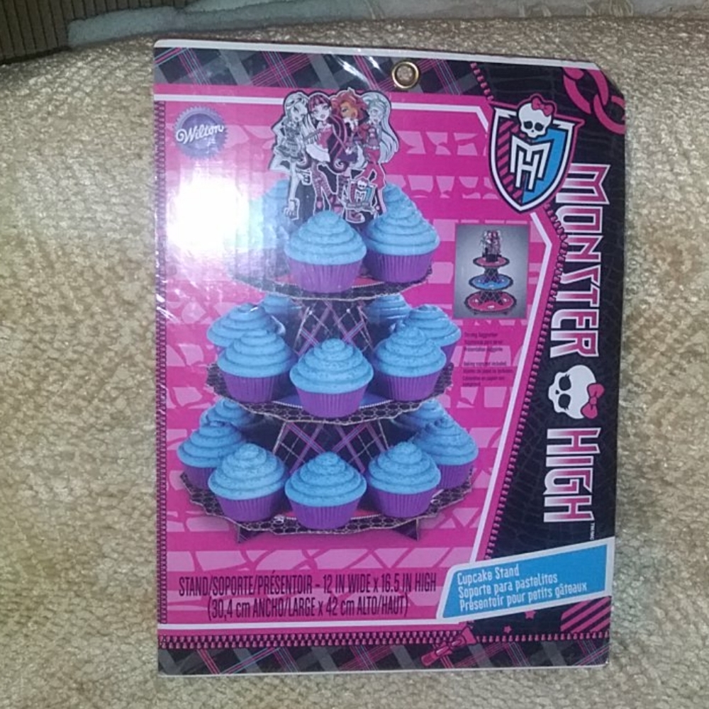new! wilton monster high cupcake stand - Picture 1 of 3
